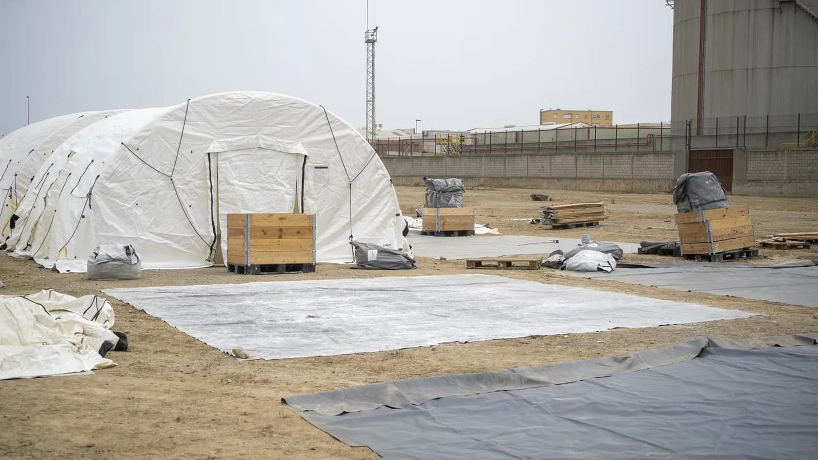 Interior reforzó la seguridad del Puerto de Ceuta por el campamento para migrantes