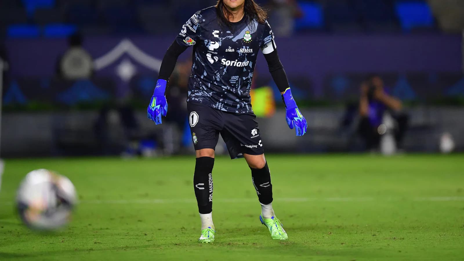 Santos Laguna niega una oferta europea por Carlos Acevedo y ratifica su situación