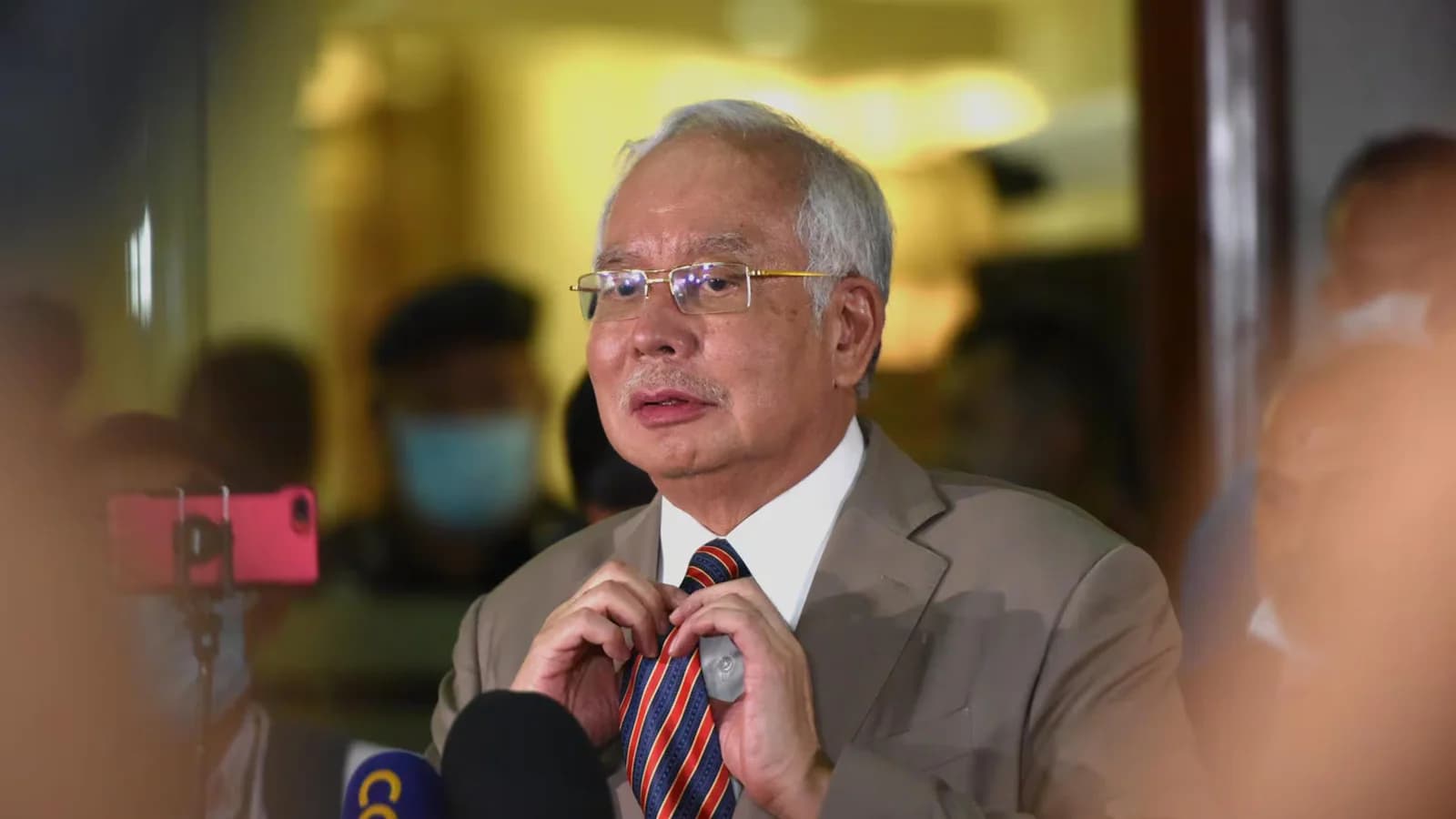 Malasia concede a Najib Razak un indulto condicional y habilita el arresto domiciliario