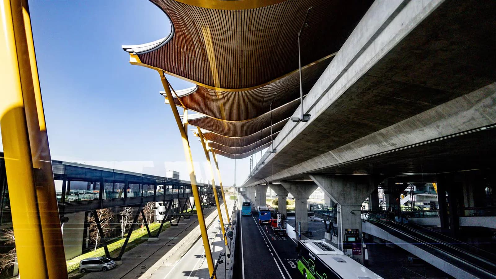 Constructoras presentan ofertas por las primeras obras de la ampliación de Barajas
