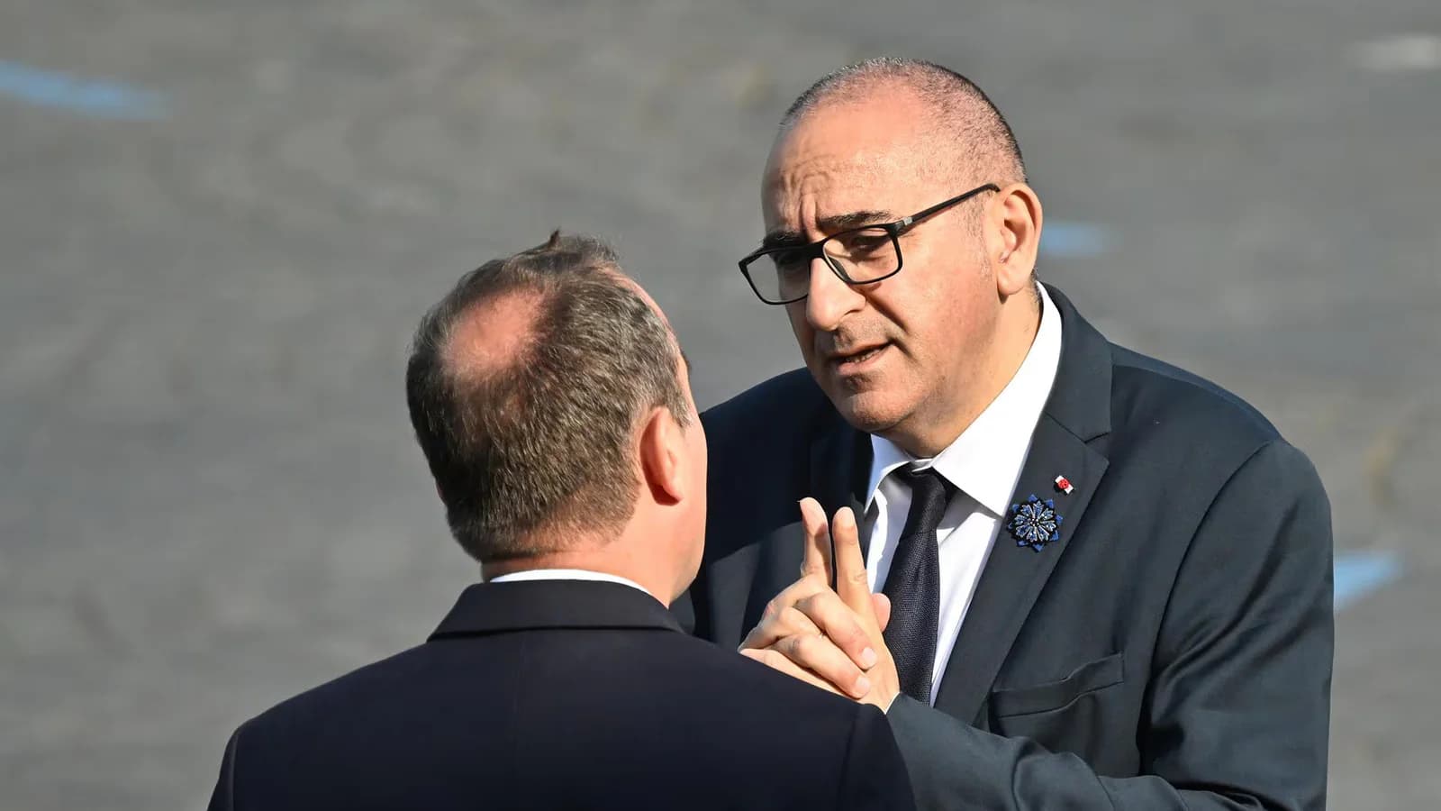 Francia coordina a sus autoridades para responder a amenazas híbridas