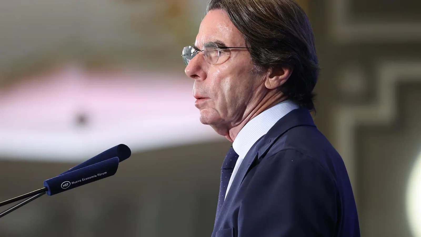 Aznar acusa a Sánchez de “traición” y propone militarizar Ceuta