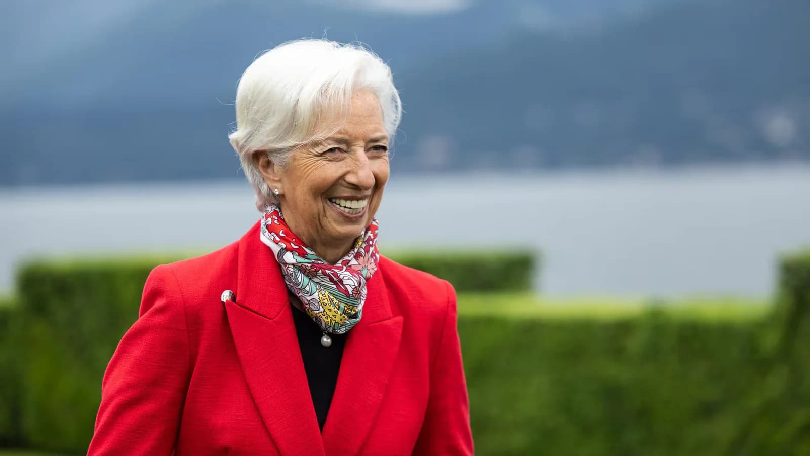 Lagarde confirmó que seguirá en el BCE hasta 2027 y reclamó diversidad de capacidades