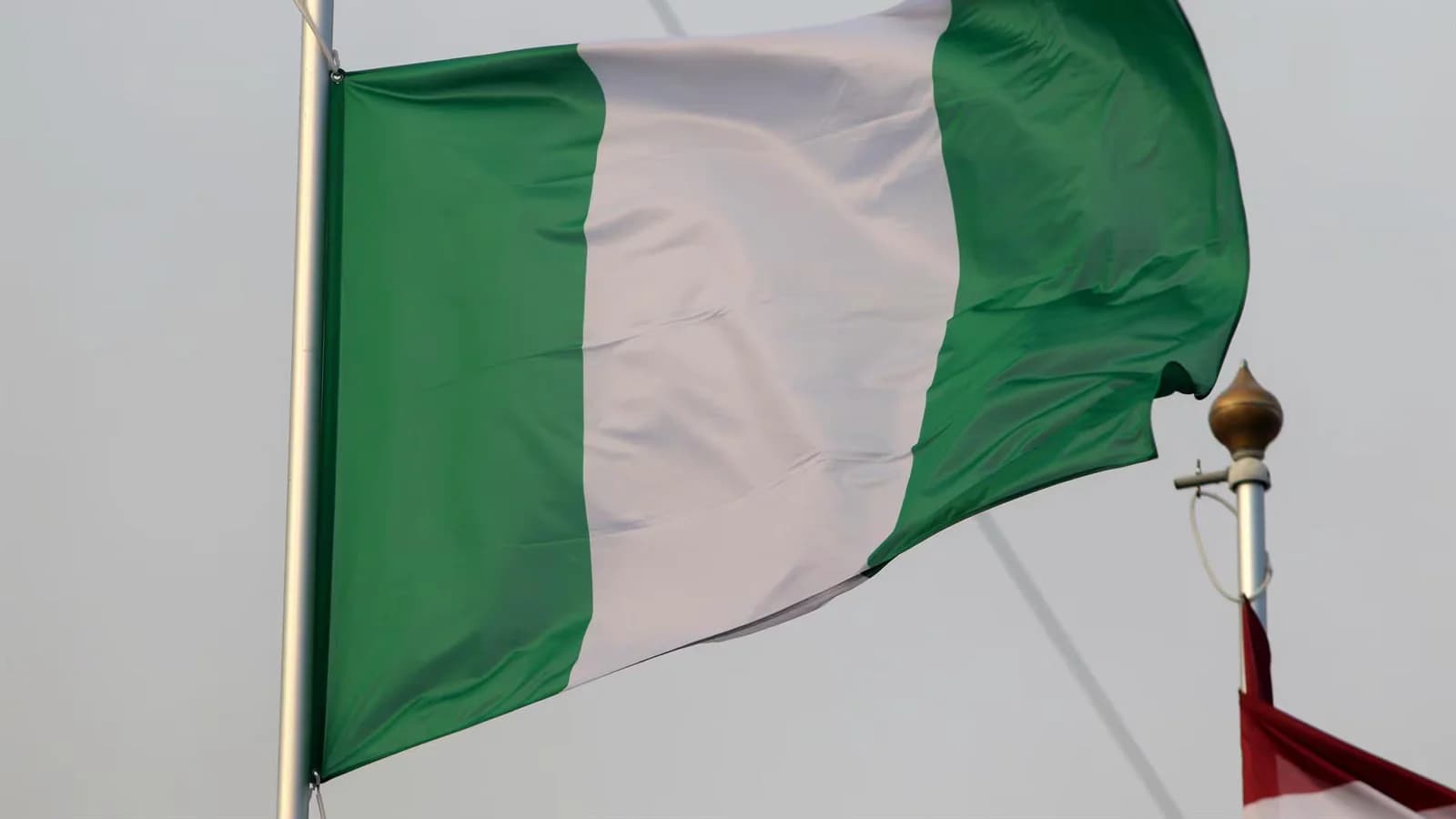 Nigeria suspendió a otros 20 agentes por la muerte de 37 mineros detenidos