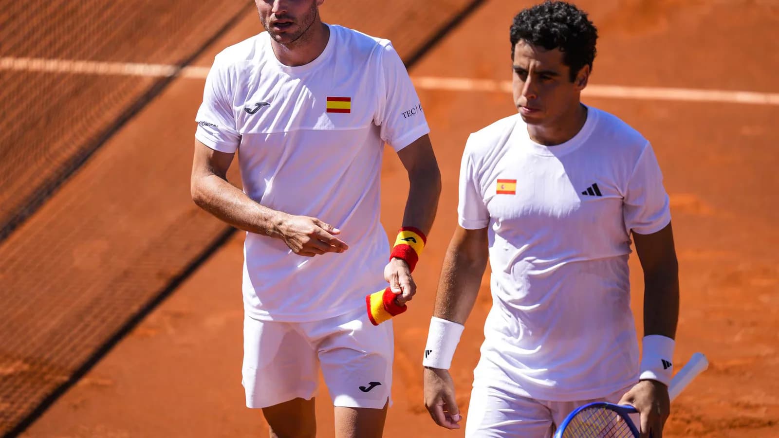 España vence a Chile y se clasifica a la Final 8 de la Copa Davis