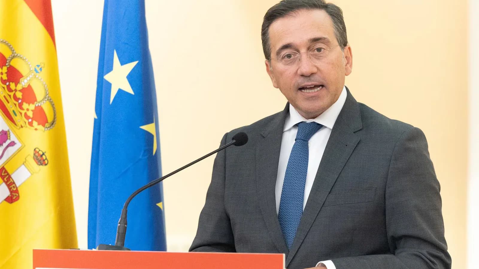 Albares coordina con Marruecos medidas para evitar una nueva entrada a Ceuta el 23 de septiembre