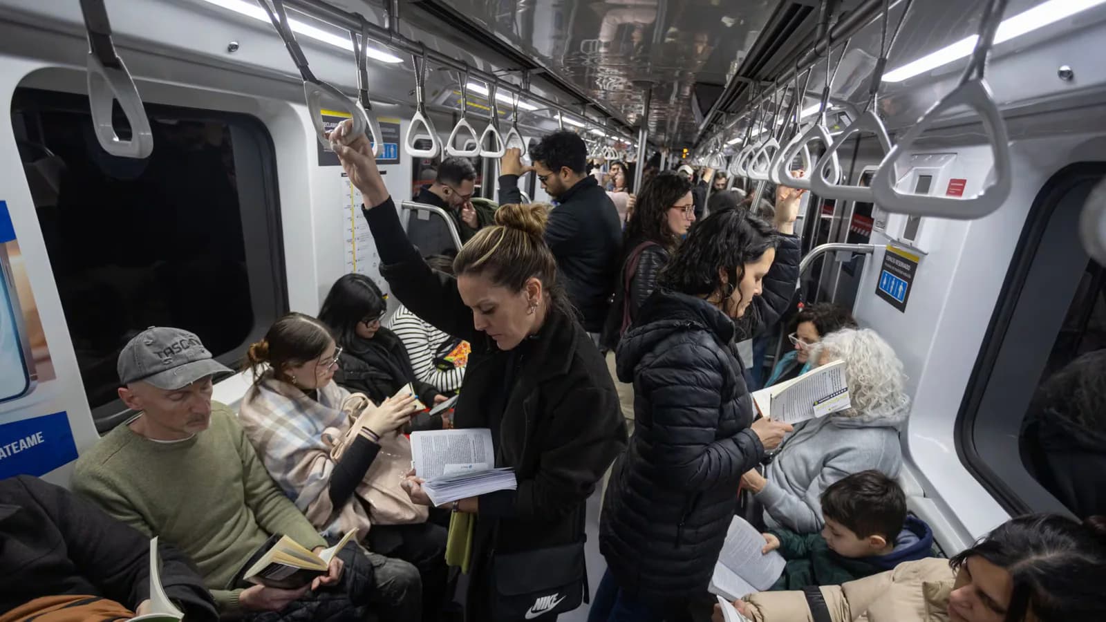 El subte porteño, una ciudad en movimiento bajo tierra