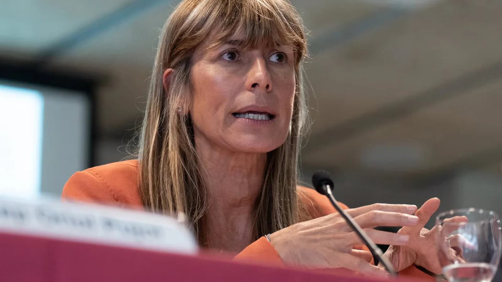 El juez Peinado vuelve a enviar a juicio a Begoña Gómez y su asesora