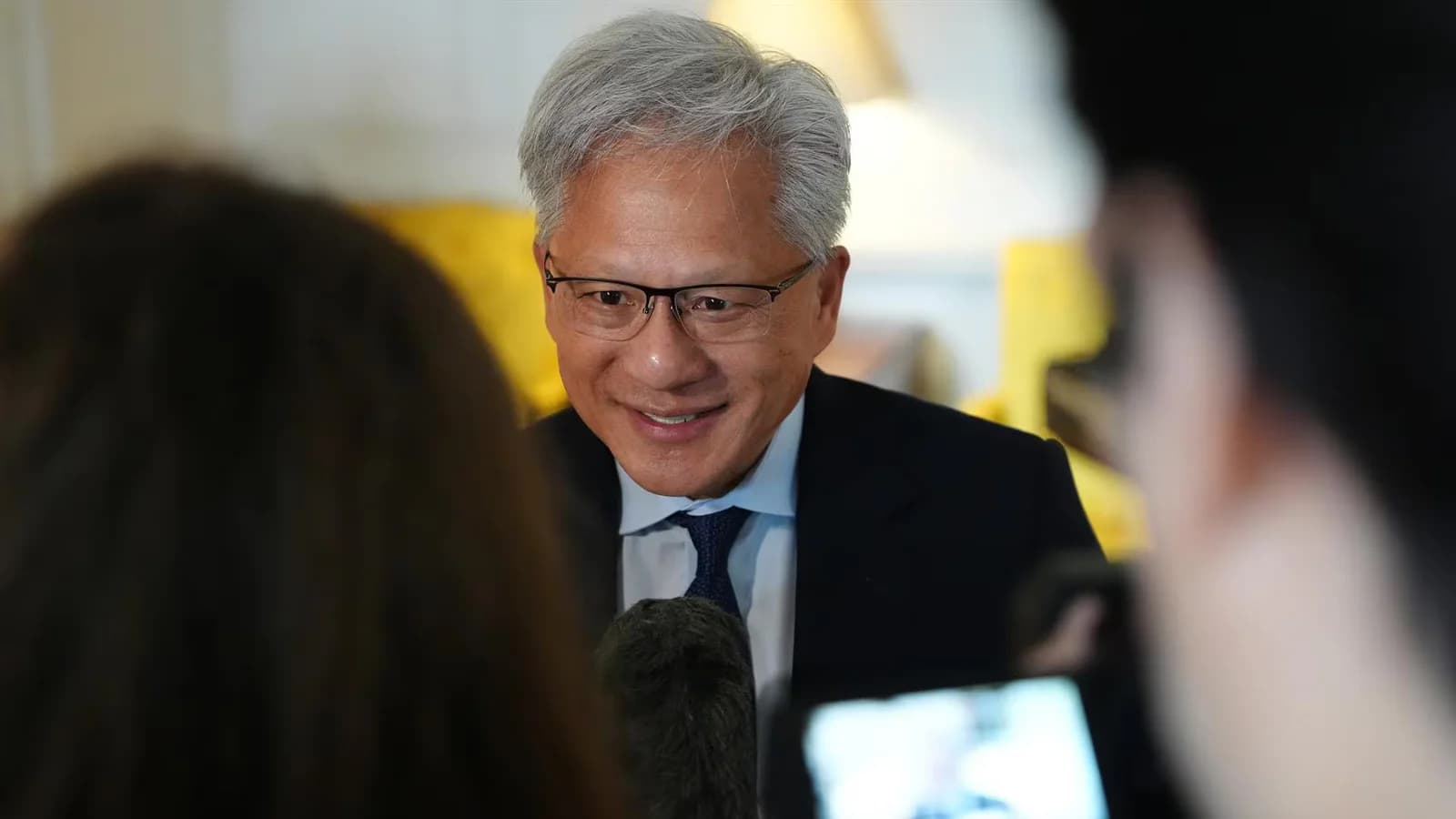 Jensen Huang descartó que la IA vaya a provocar el fin del mundo en 2030