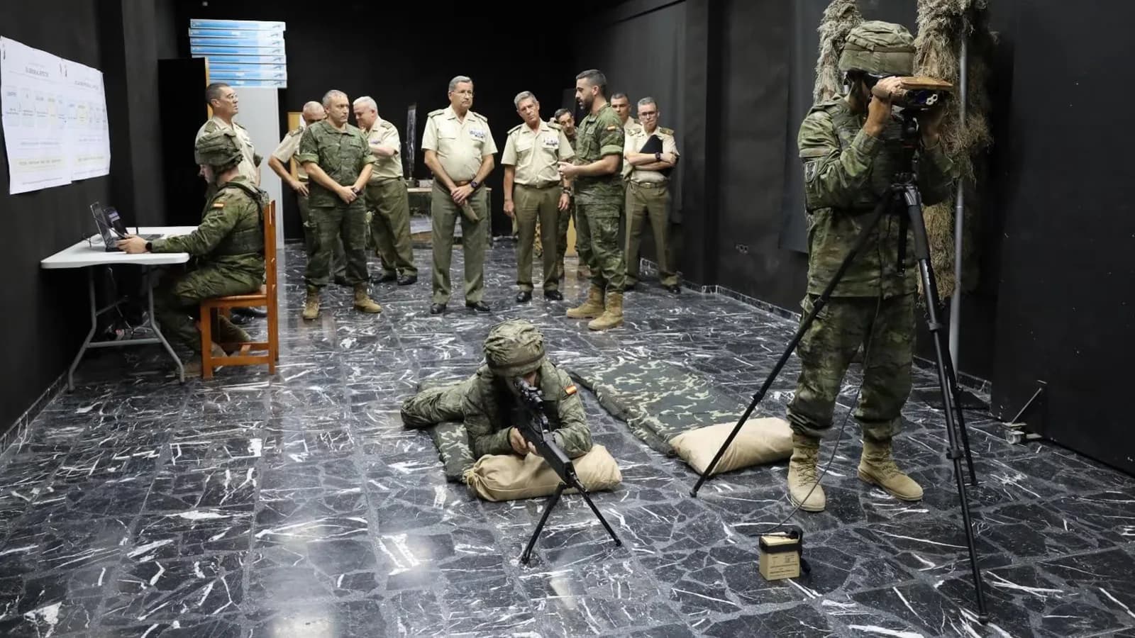 El jefe del Ejército español visitó Melilla para reunirse con autoridades y tropas