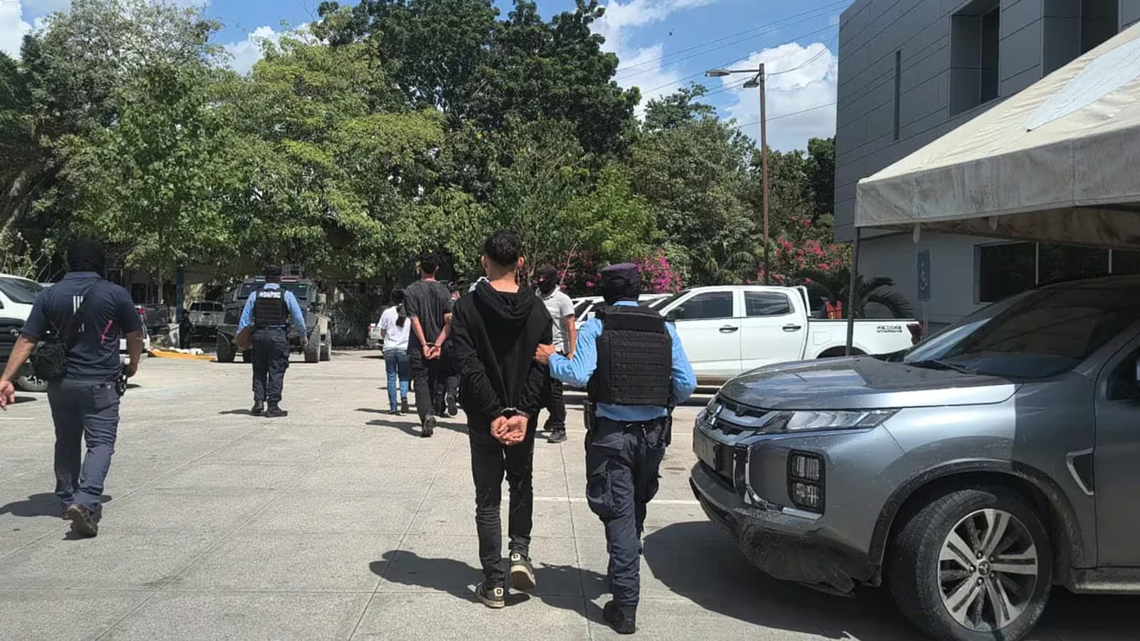Un policía y un presunto pandillero murieron en un tiroteo en San Pedro Sula