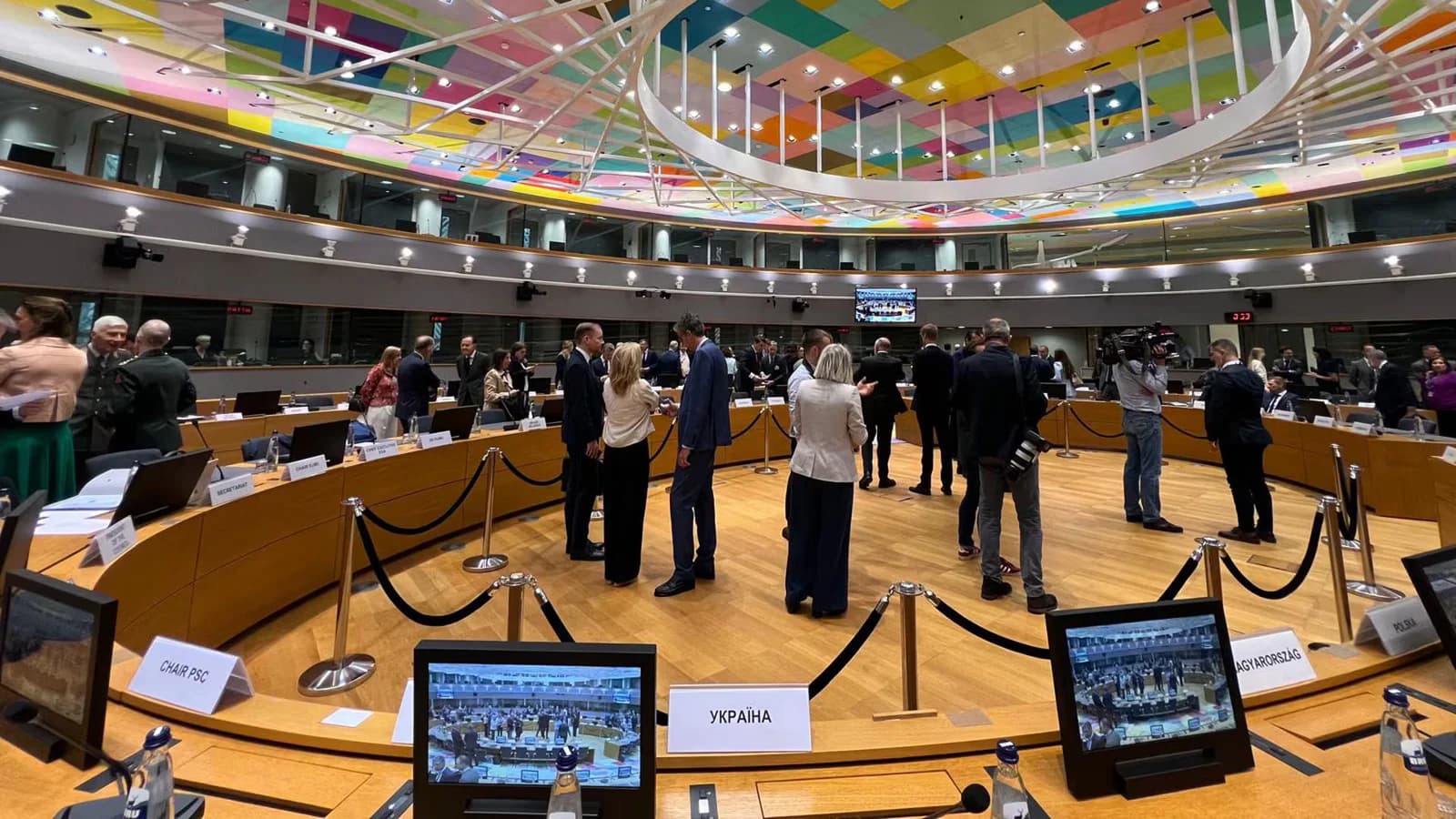 La UE no logró cerrar la renovación de las sanciones contra Rusia por falta de unanimidad