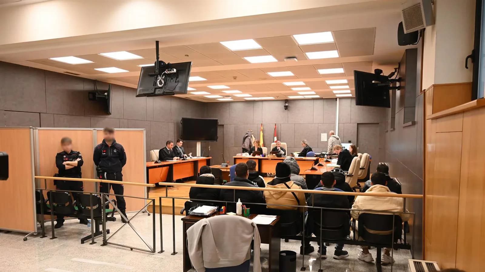 El TSJPV confirma las condenas por una agresión homófoba en Basauri y eleva la indemnización