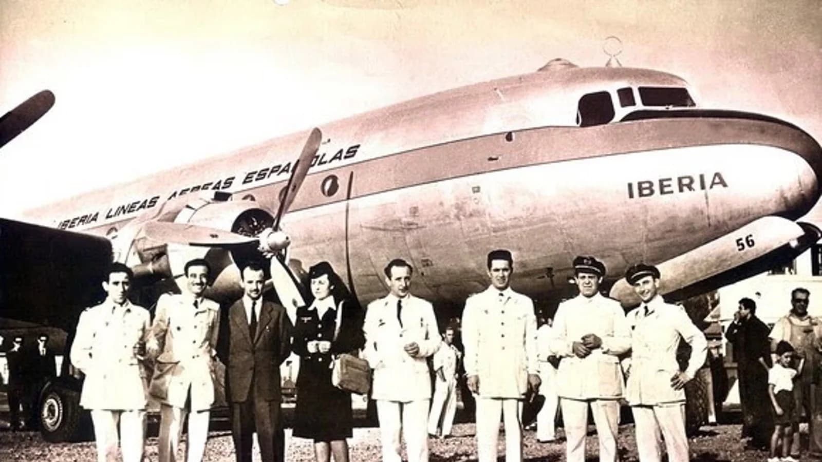 Iberia recuerda los 80 años del primer vuelo regular entre Madrid y Buenos Aires