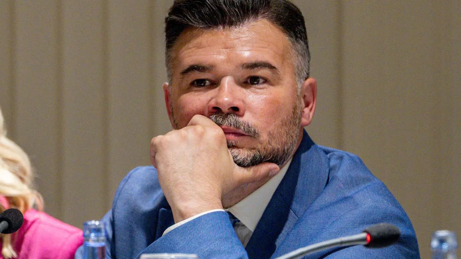Rufián recordó su gesto con una impresora tras la expulsión de una diputada del PP