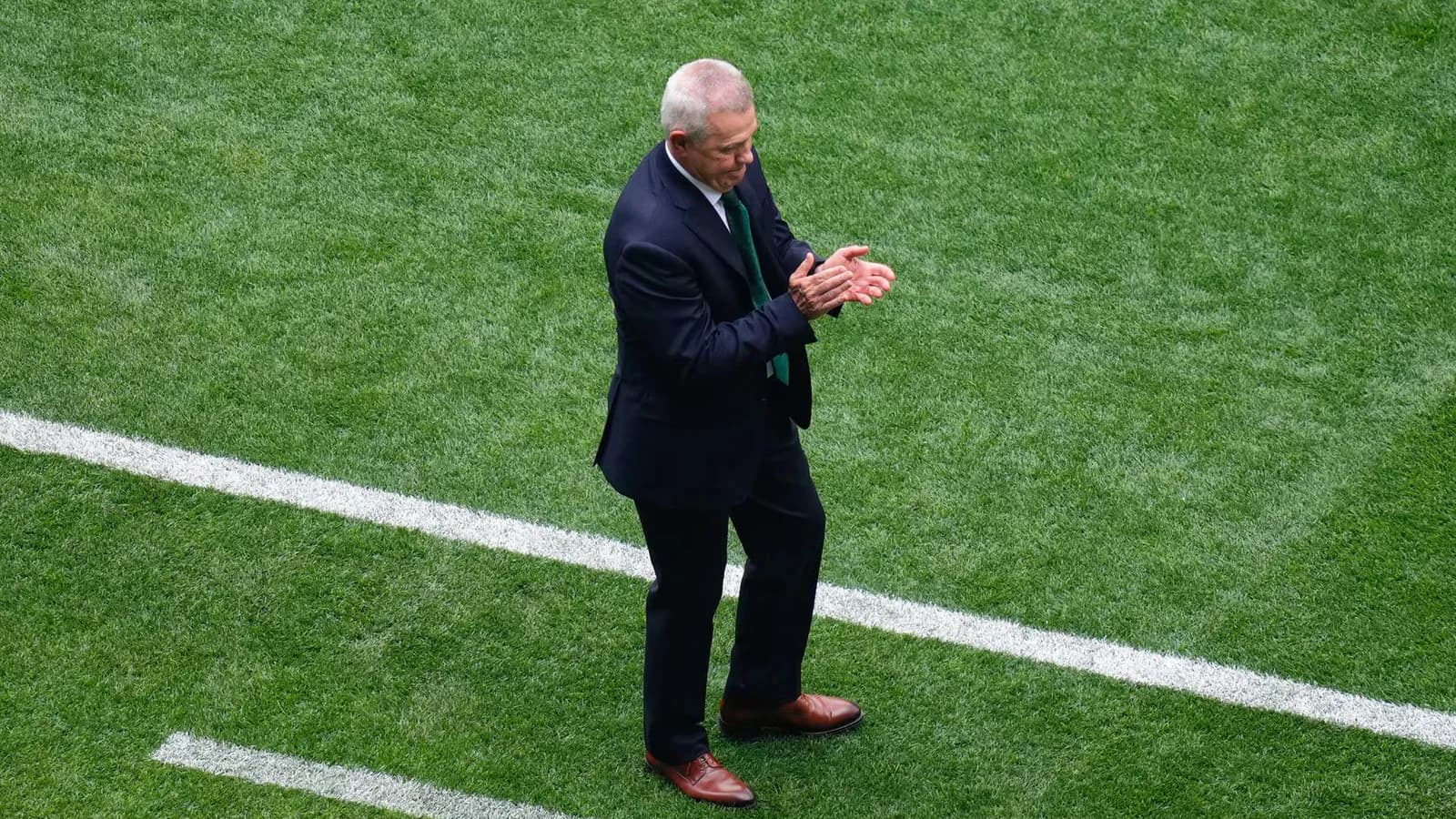 Javier Aguirre asumirá como técnico del Valencia hasta el final de la temporada