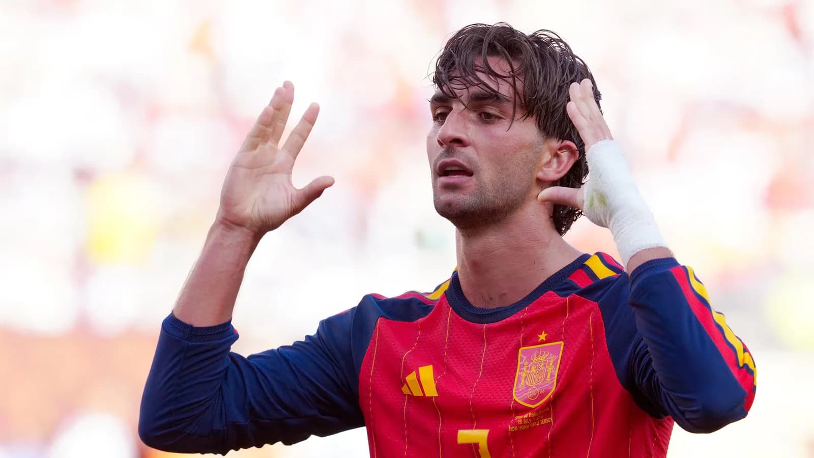 Ferran Torres: “Queremos hacer historia como la selección de las dos Eurocopas y el Mundial”