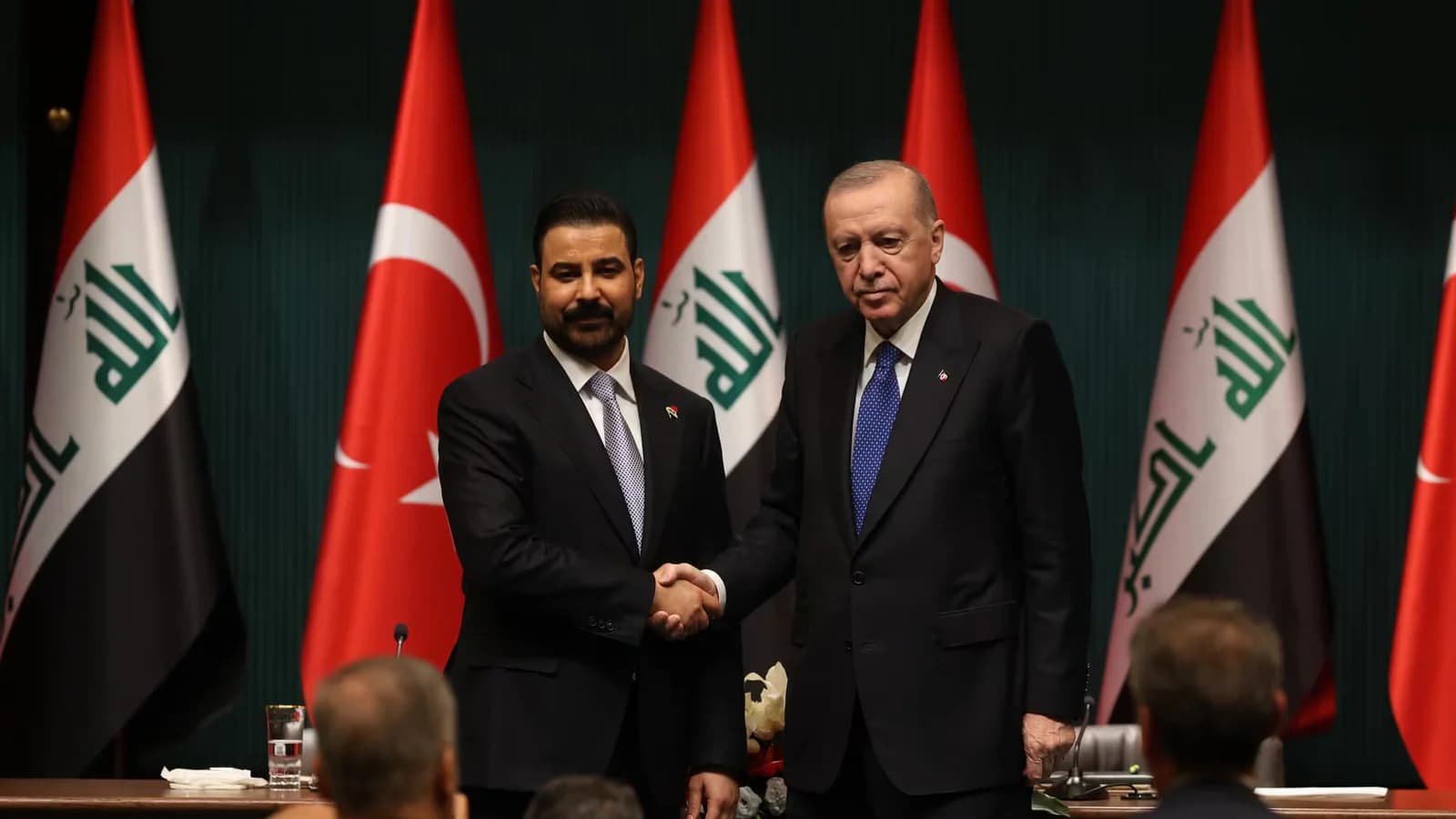 Irak y Turquía pactan reforzar la autoridad de Bagdad en Sinyar y entregar una base