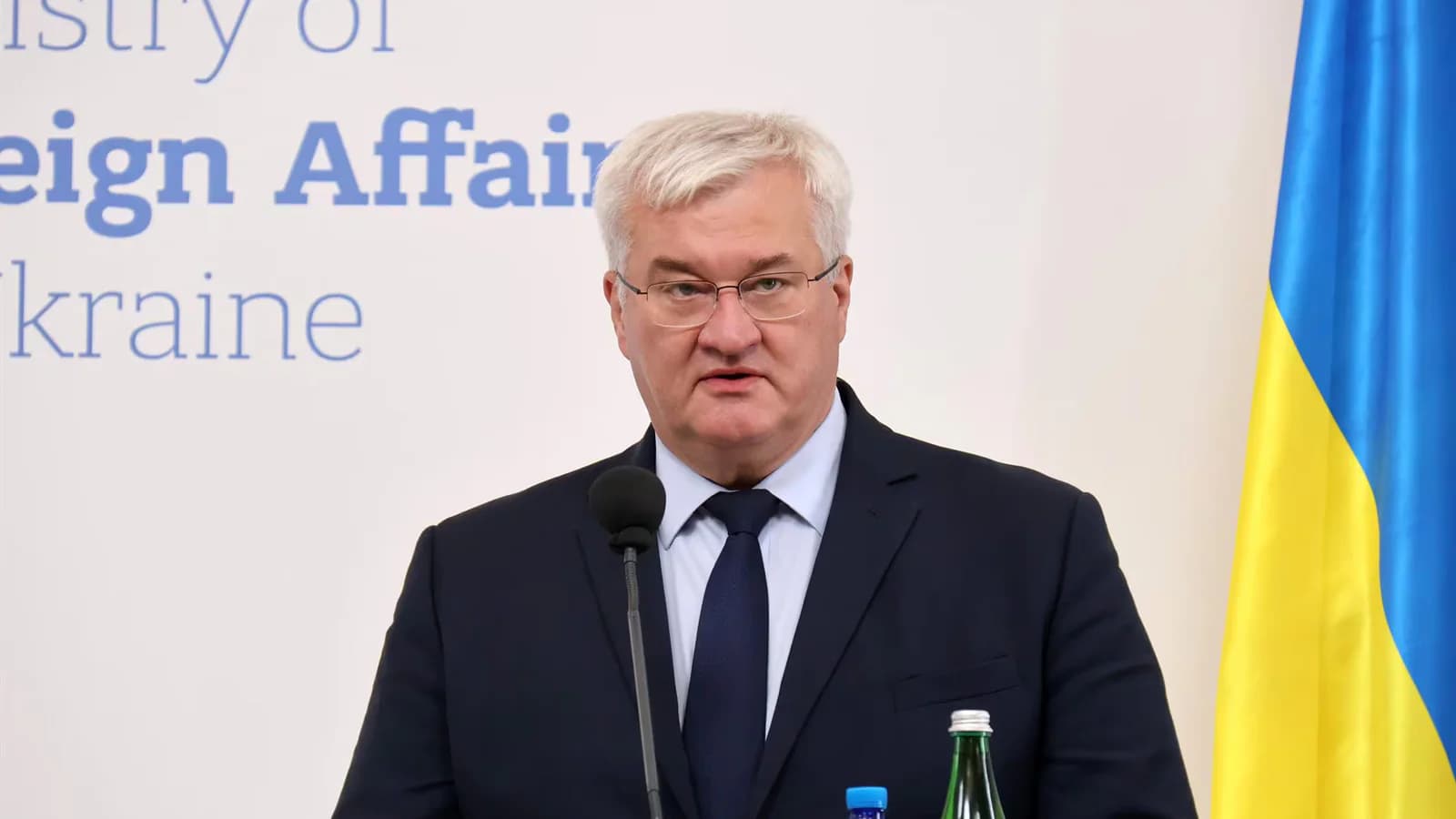 Ucrania e Irán analizan medidas para contener la escalada de tensiones bilaterales