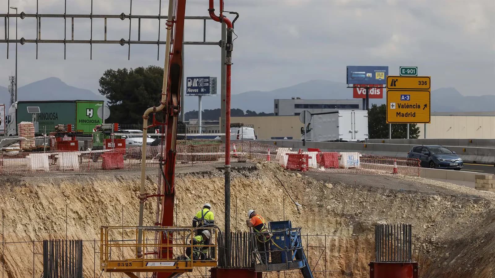 El alcalde de Riba-roja declaró que recomendaron cerrar empresas a las 15 del 29-O