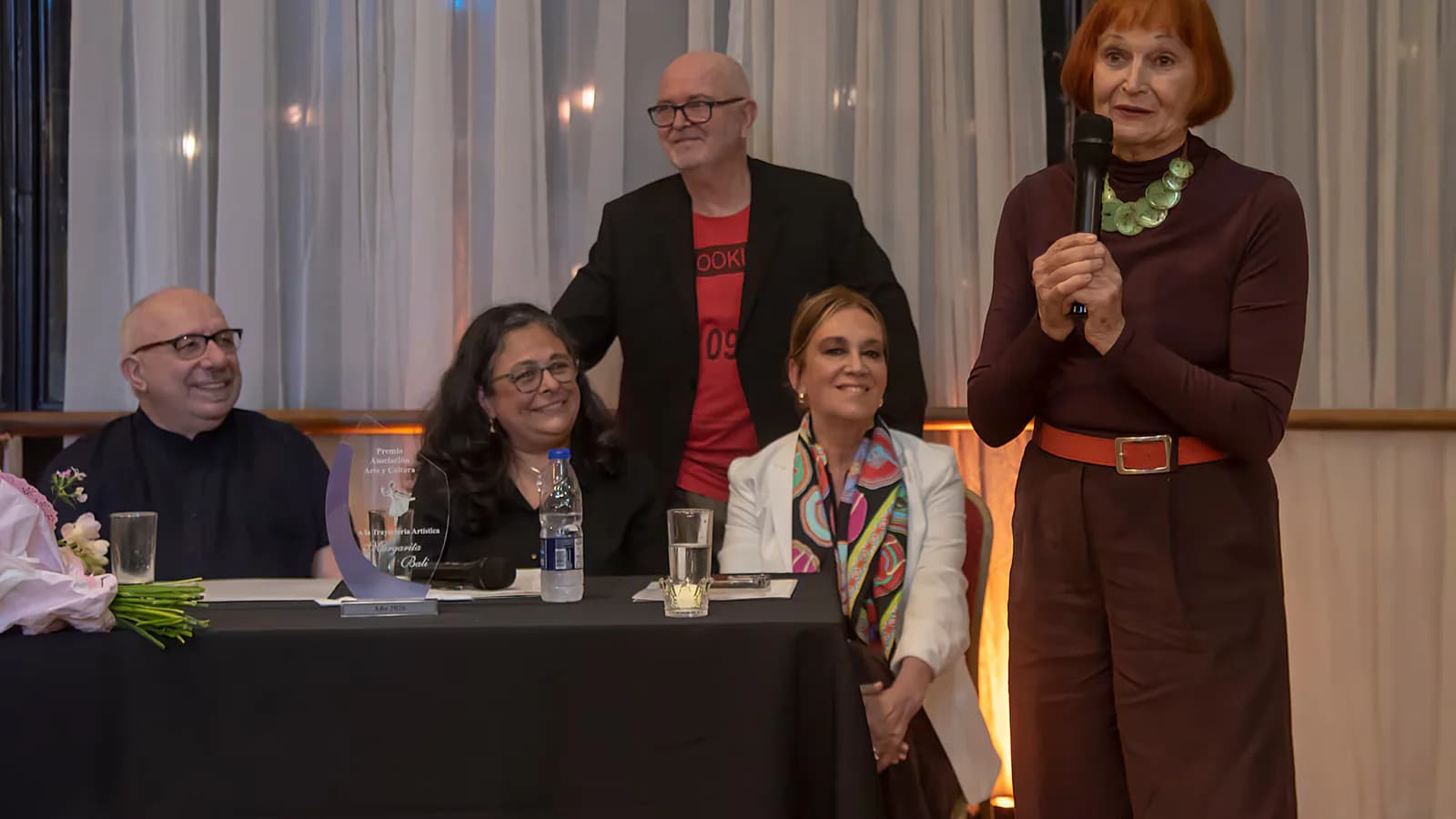 La danza argentina se reunió para homenajear a Katty Gallo y Margarita Bali