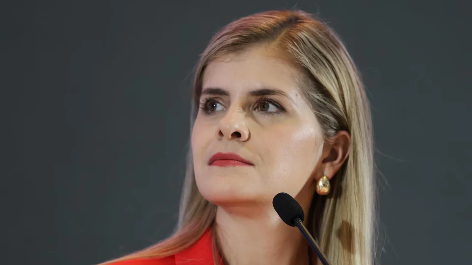Costa Rica: cesan al canciller por asistir sin aviso a una reunión con Trump