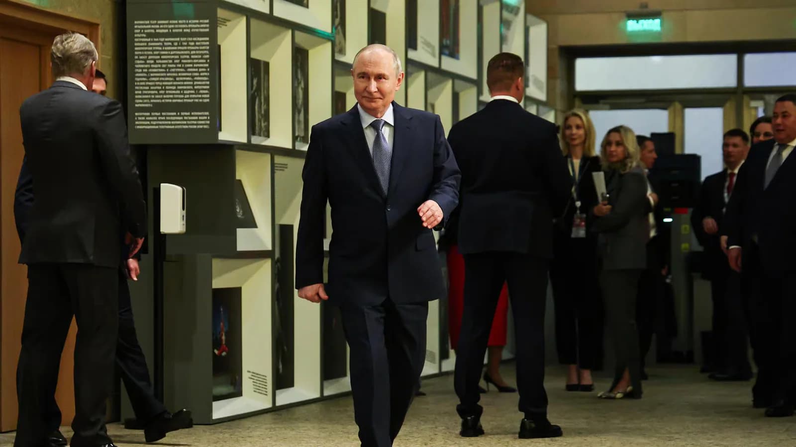 Putin niega que Rusia prepare una acción militar contra la Unión Europea