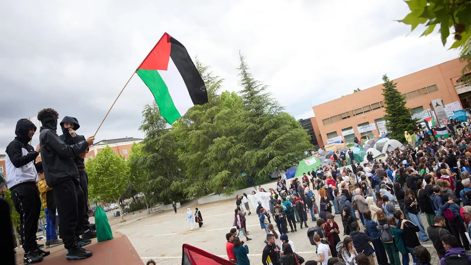 Sumar propone un corredor para evacuar a estudiantes de Gaza hacia España