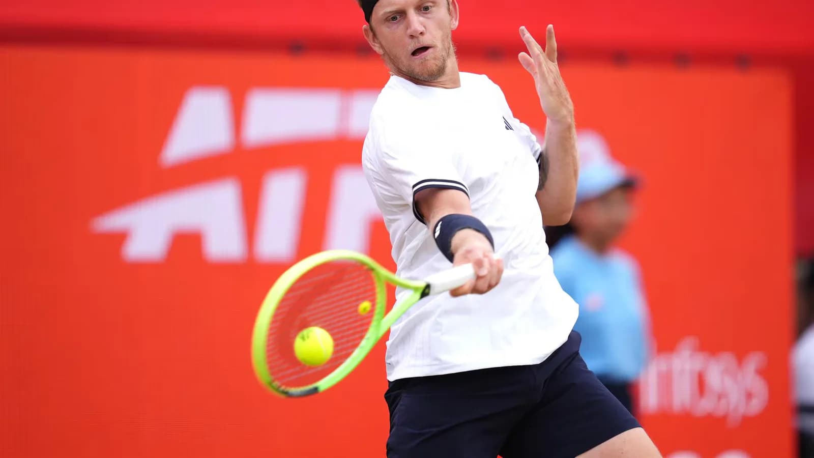 Davidovich volvió tras dos meses y avanzó en Chengdú ante Cerúndolo
