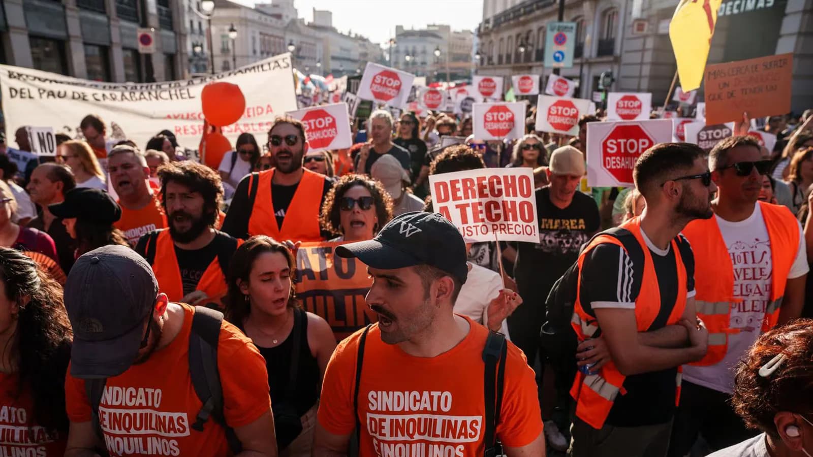 Miles marchan en Madrid por el derecho a la vivienda tras el desahucio de Maricarmen
