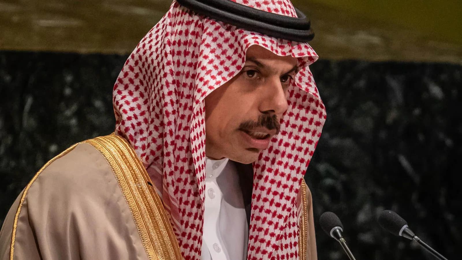 Arabia Saudita reclama el regreso del estrecho de Ormuz al escenario previo a la guerra
