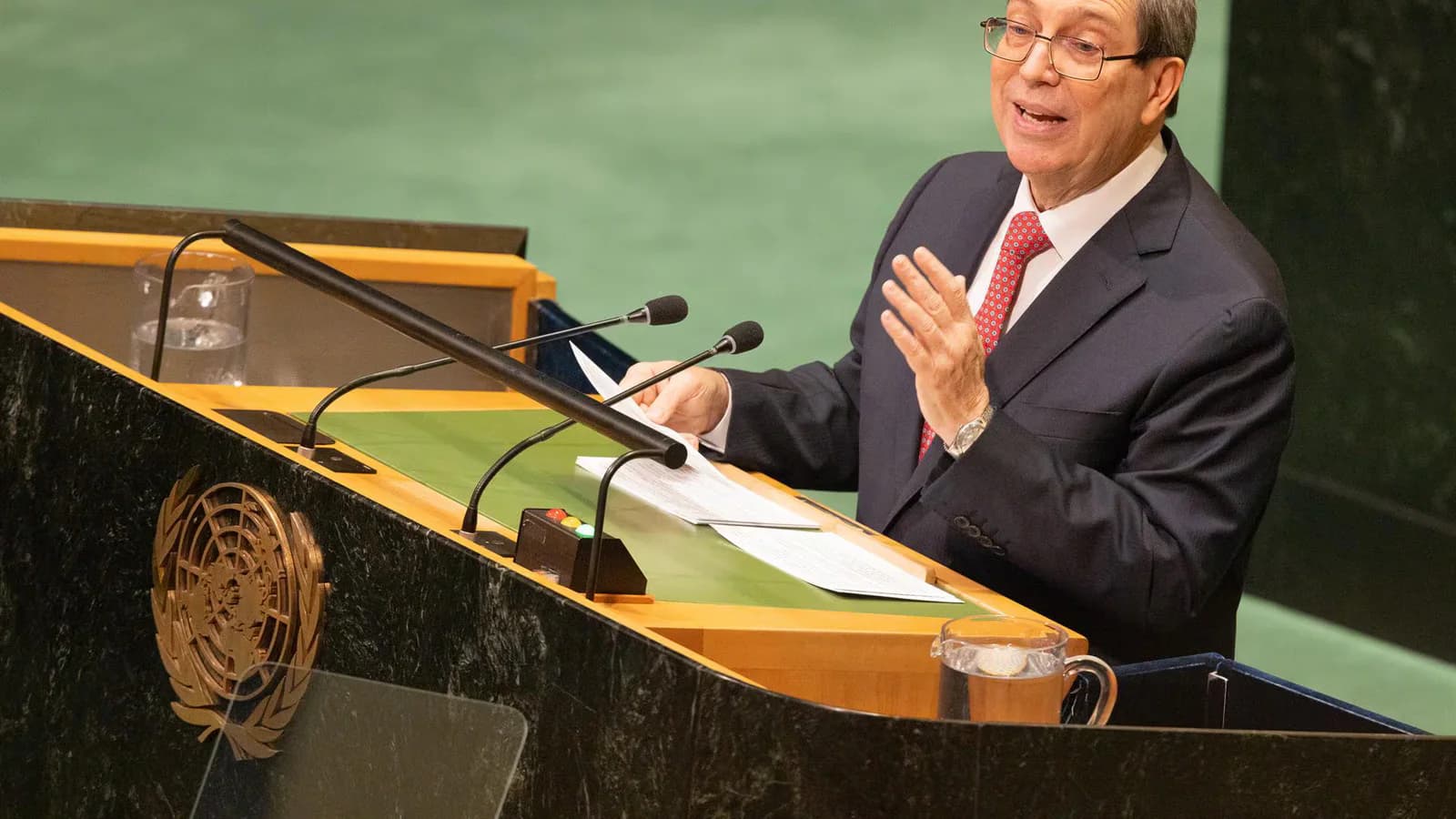 Cuba ofrece diálogo a Estados Unidos, pero rechaza injerencias y precondiciones