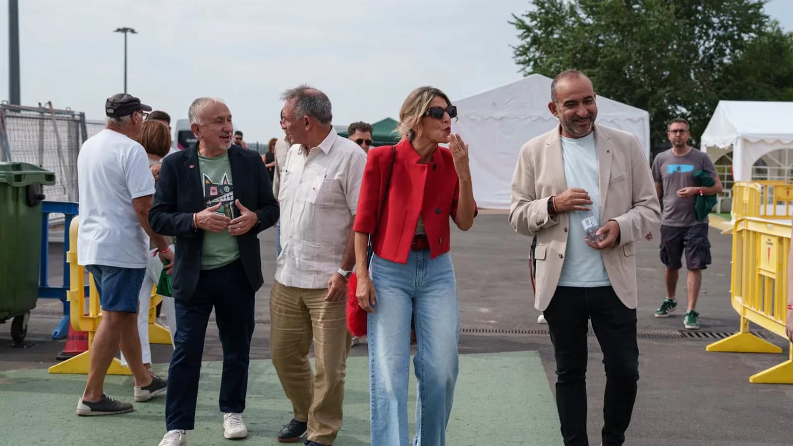 Pepe Álvarez respaldó la acampada de Sol y pidió limitar el acaparamiento de viviendas