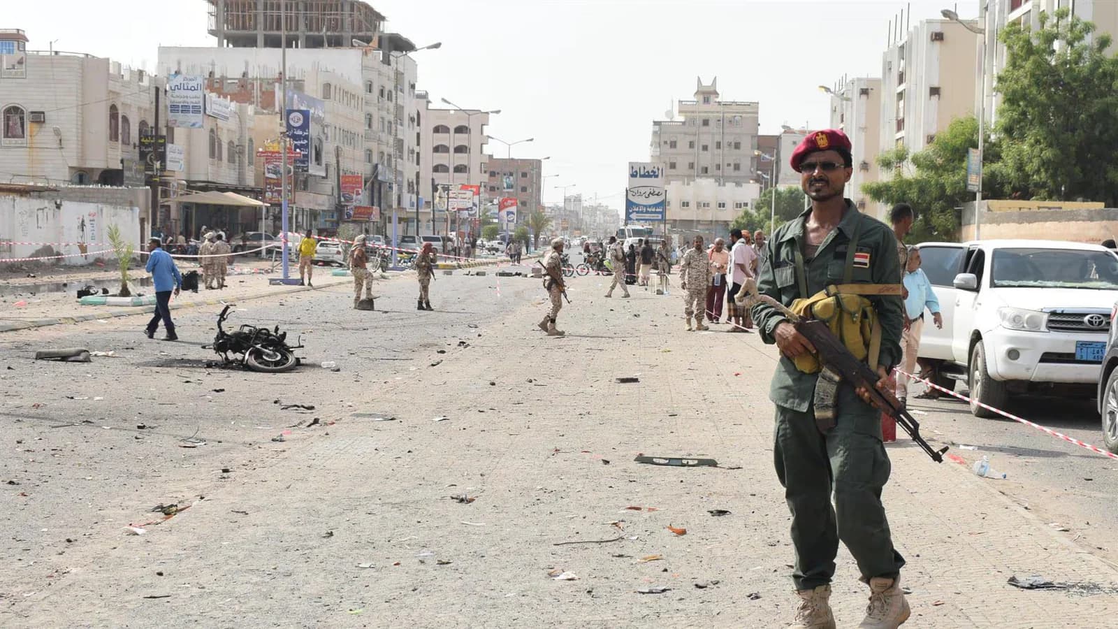 Los hutíes reportaron siete muertos por un bombardeo en un mercado de Taiz