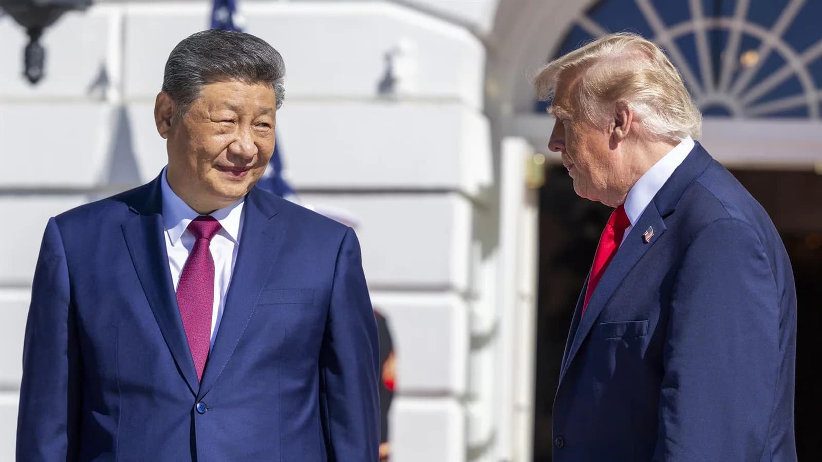 El embajador de EE.UU. dijo que Trump habló con Xi sobre venderle armas a China