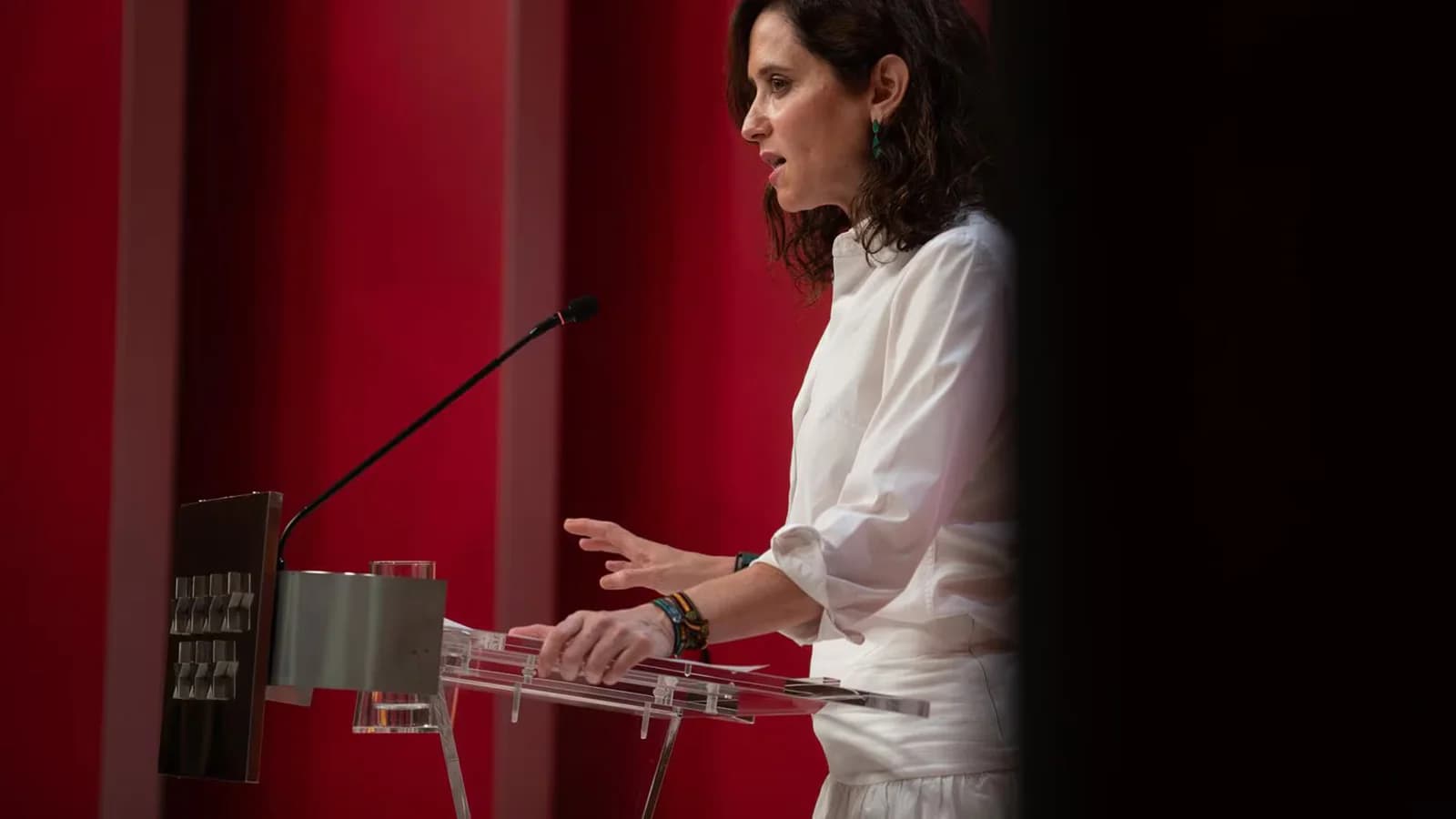 Ayuso cuestionó las propuestas de vivienda e ironizó sobre el pago del alquiler