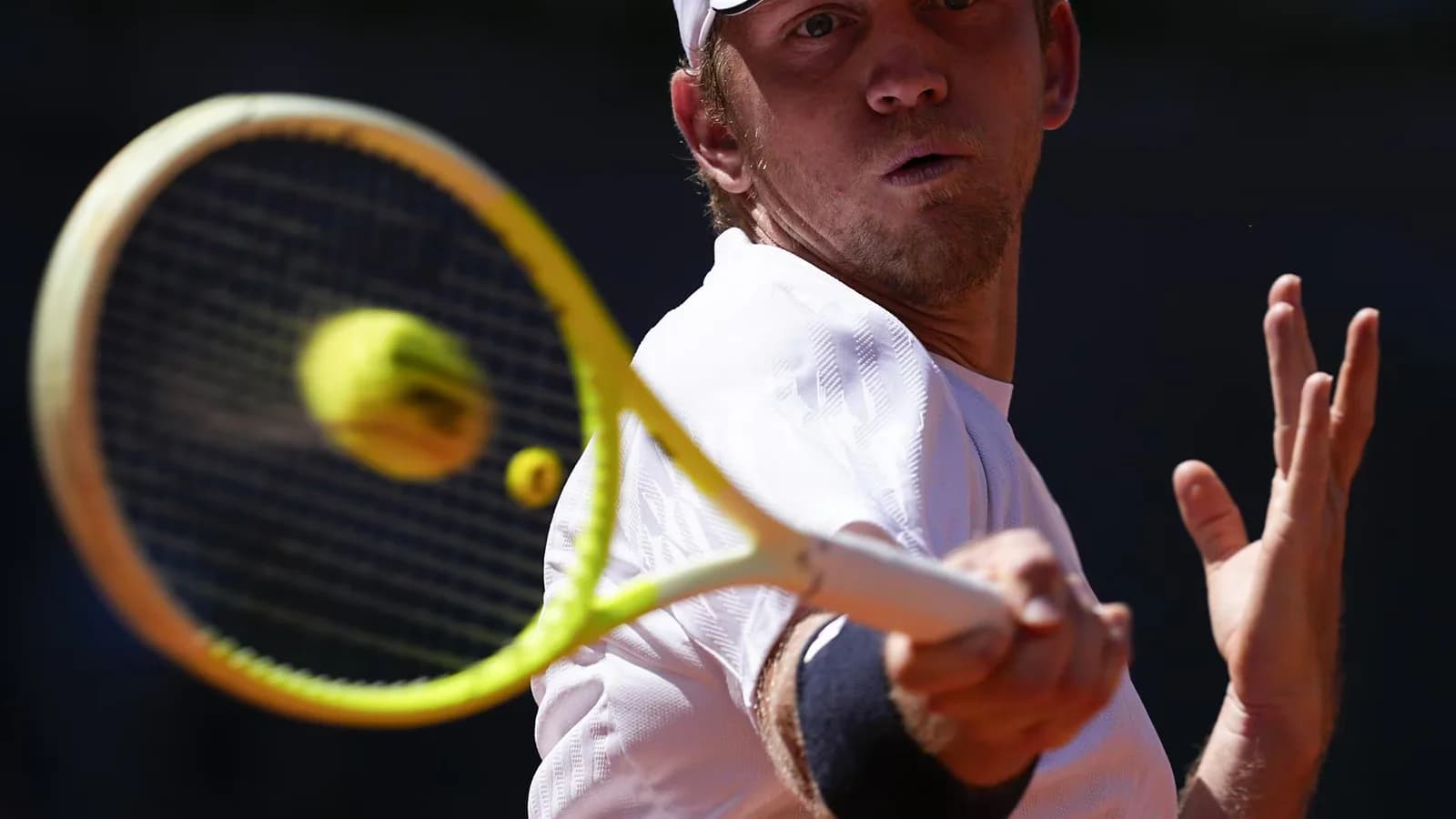 Alejandro Davidovich remontó y jugará la final del ATP 250 de Chengdú
