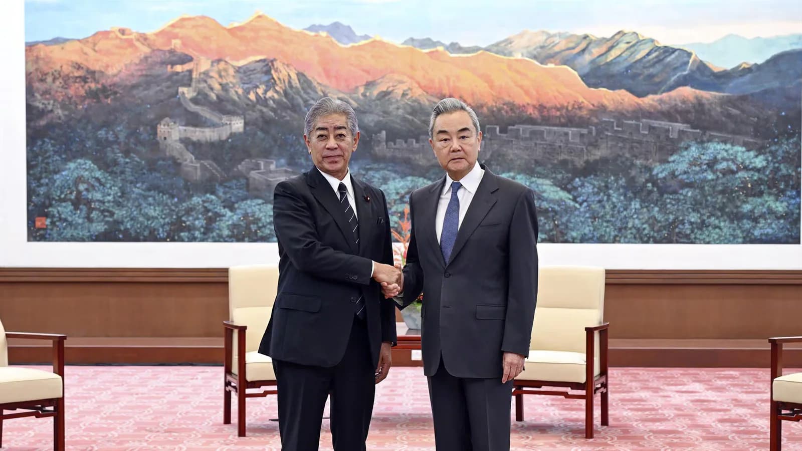 China reclama a Japón que rectifique su postura sobre Taiwán para recomponer los lazos