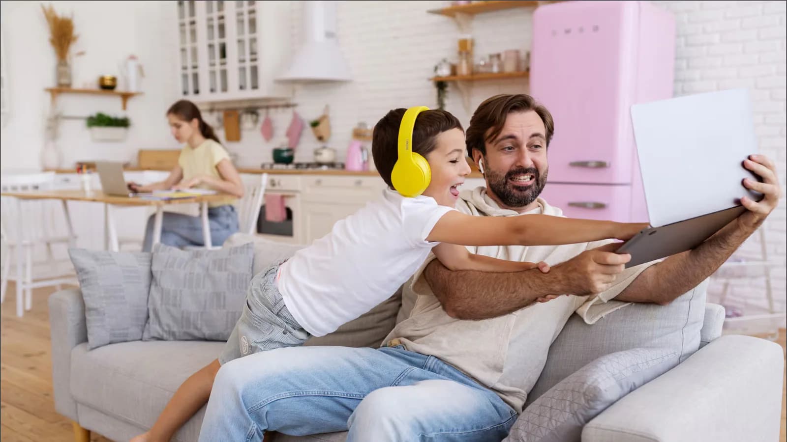 Adolescentes y compañía artificial: el avance de los vínculos con la IA