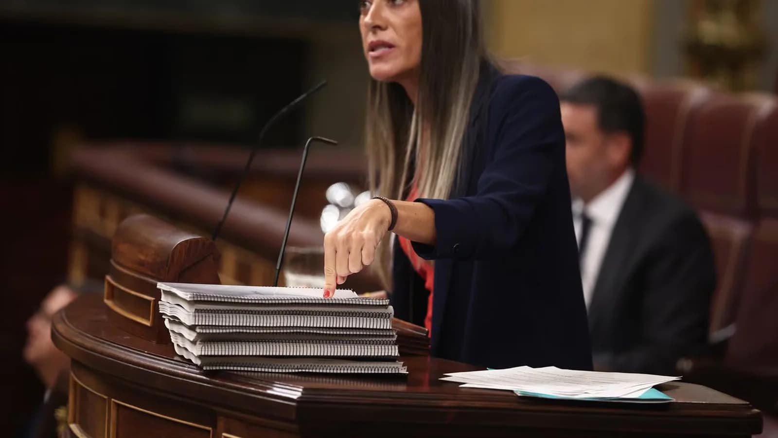 Junts acusa a Sumar de bloquear la protección de los pequeños propietarios de viviendas