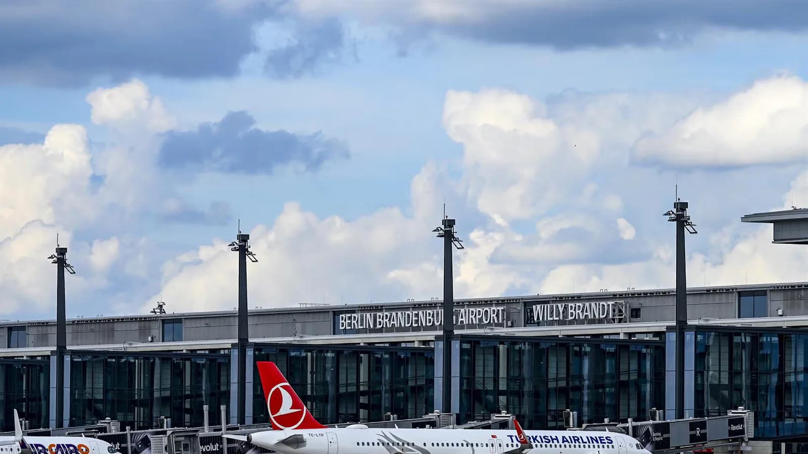 Alemania activa un sistema para detectar drones en el aeropuerto de Berlín-Brandeburgo