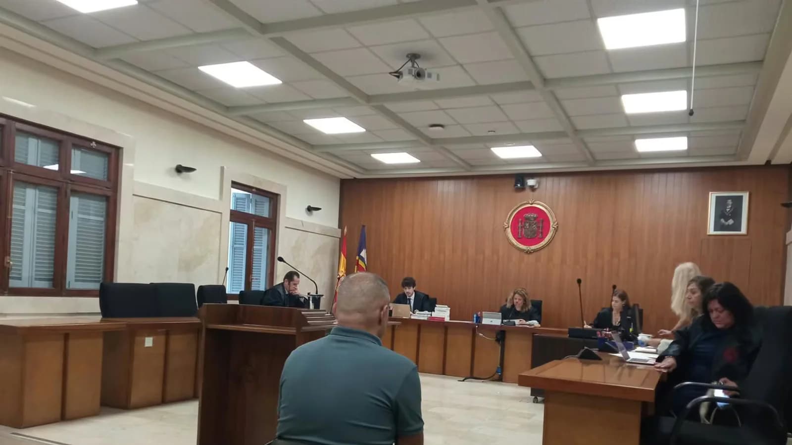 Niega haber violado a su pareja, pero admite que le revisó los genitales tras una discusión