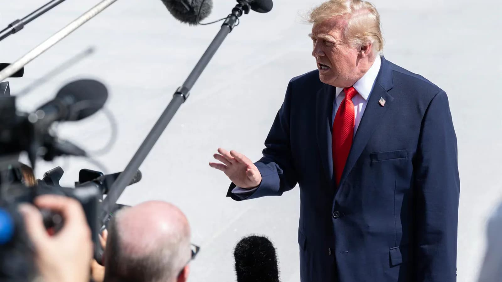 La Casa Blanca vuelve a excluir a CNN del Air Force One durante un viaje de Trump