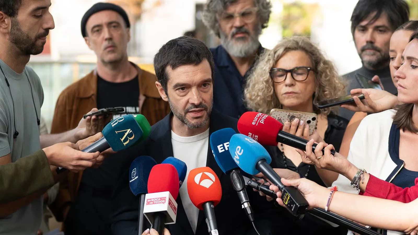 Sumar prepara una reunión clave ante un posible adelanto electoral en España