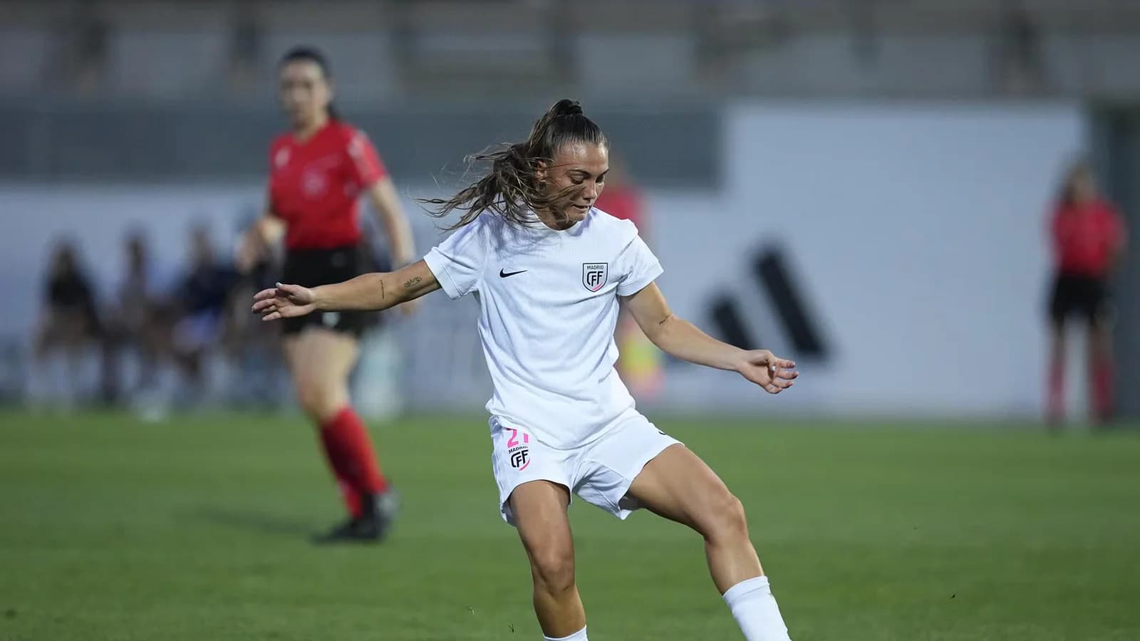 Madrid CFF y Athletic Club disputan la tercera plaza en la Liga F Moeve