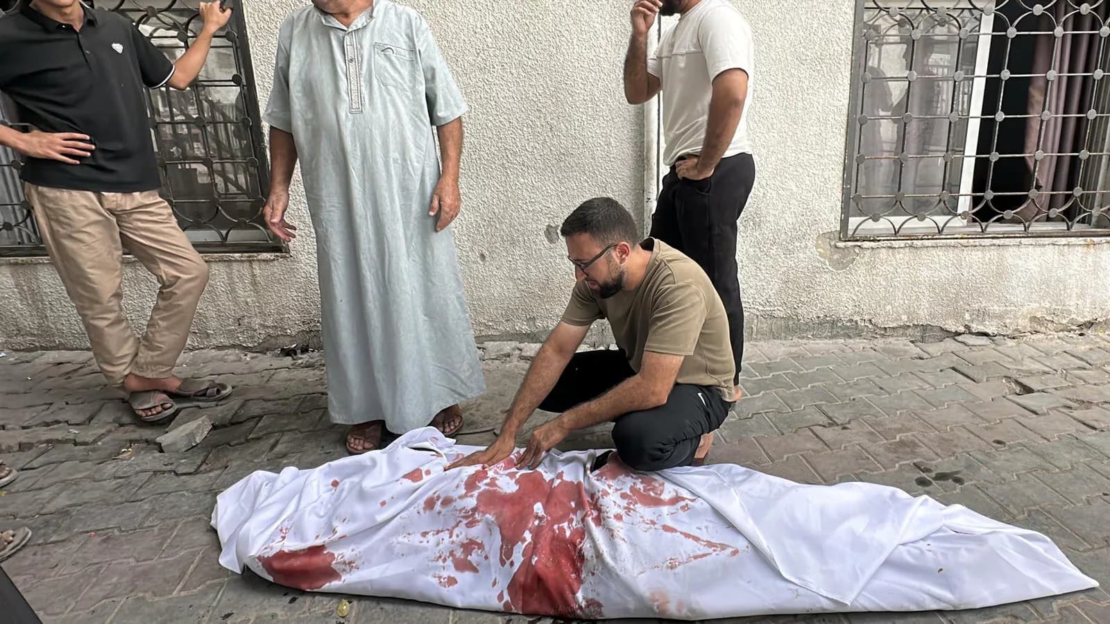 Al menos cinco muertos en Gaza tras un ataque israelí durante el alto el fuego