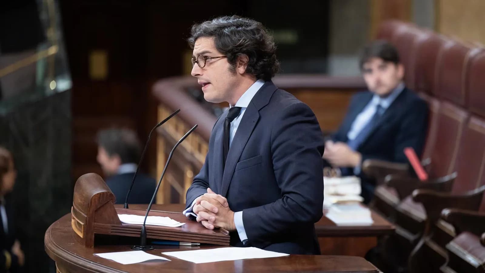 Vox reclama a Sánchez elecciones anticipadas y lo acusa de "traición" y corrupción