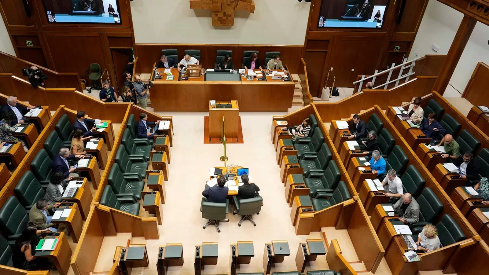 El PNV advierte sobre un posible adelanto electoral tras el rechazo a los decretos de vivienda