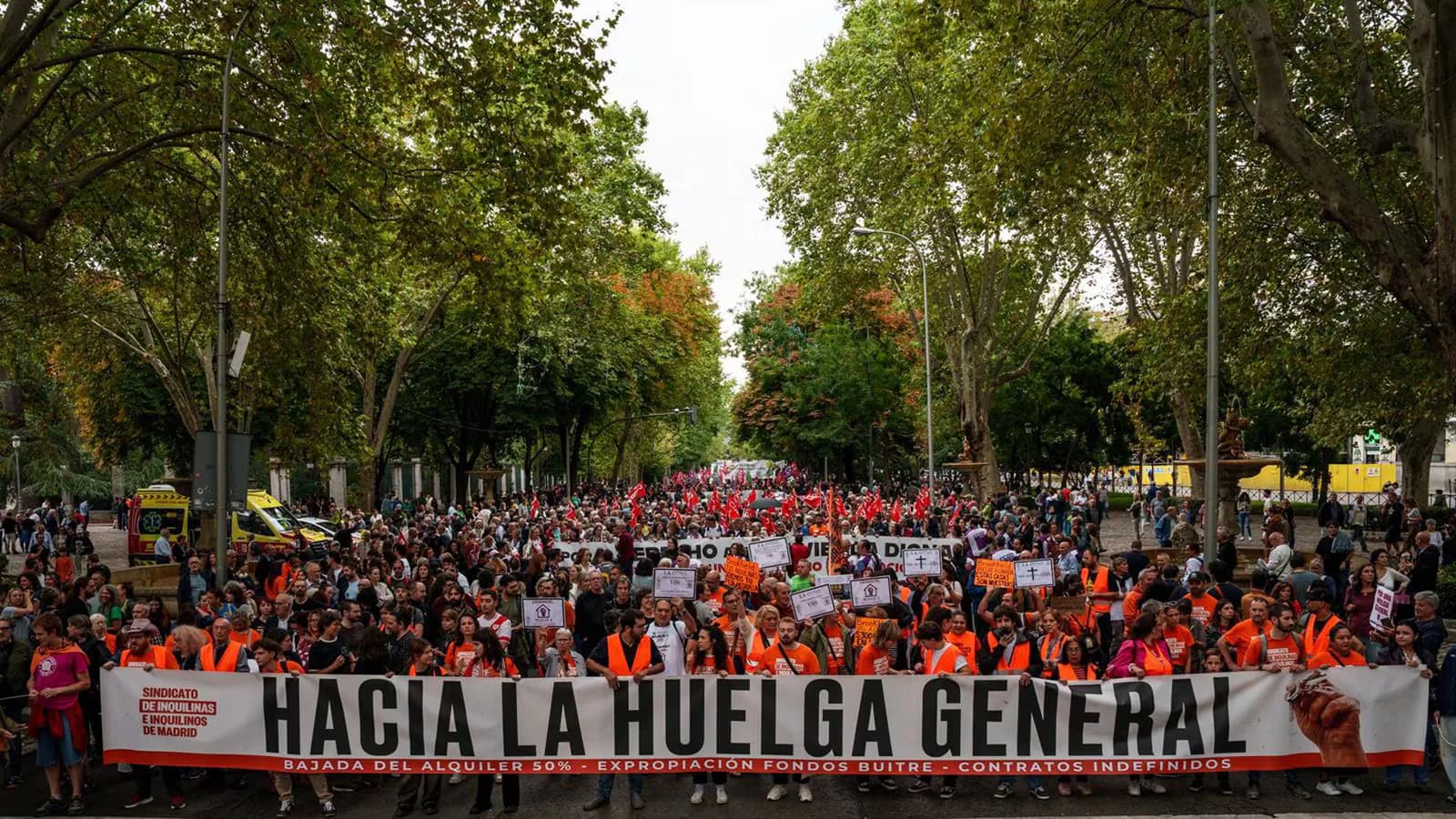 Cuatro columnas marchan en Madrid por la crisis habitacional y reclaman una huelga general