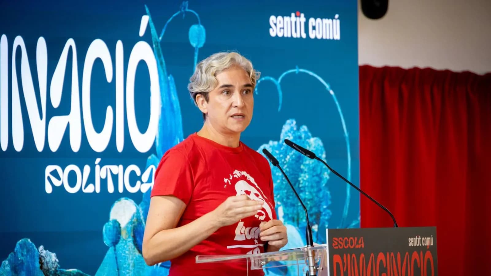 Ada Colau pidió una alianza amplia por el derecho a la vivienda